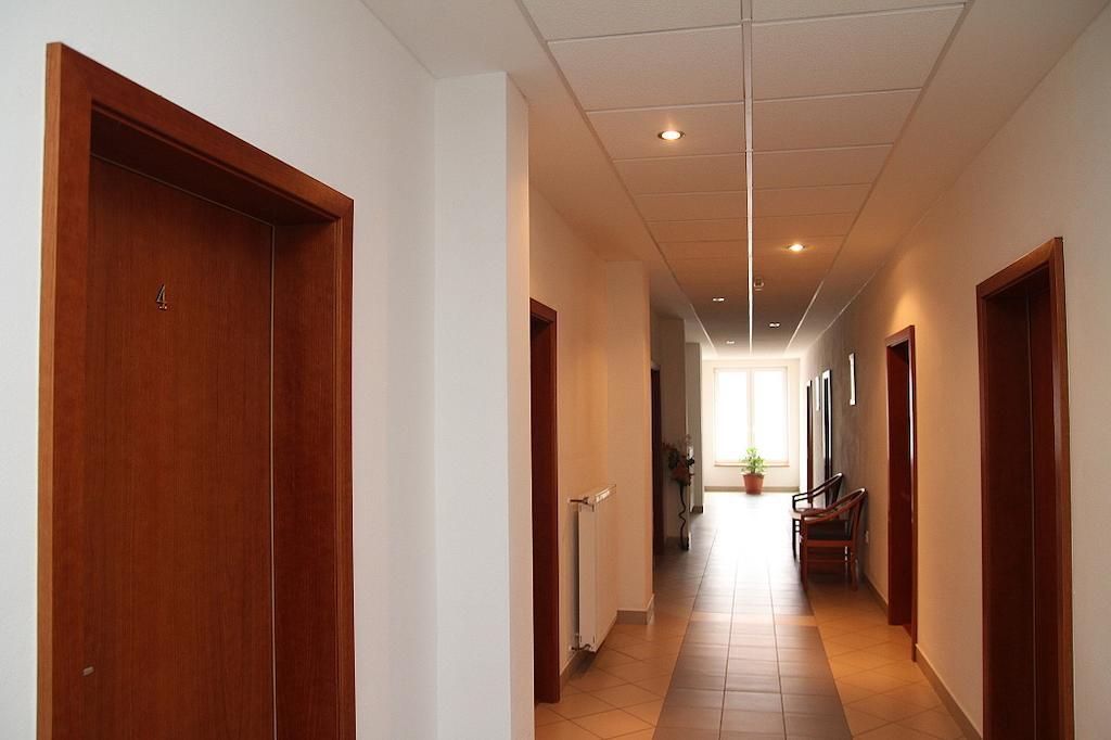 Milotin Hotel Зуберец Екстериор снимка