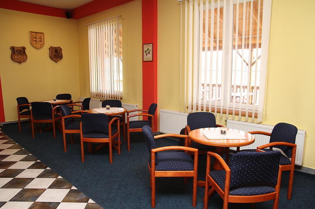 Milotin Hotel Зуберец Екстериор снимка